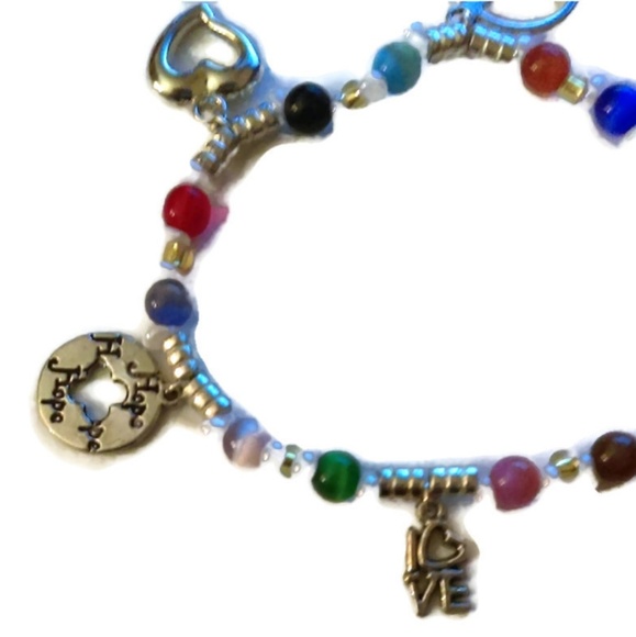 RESTOCKED Peace Love Hope rainbow charm bracelet - Picture 7 of 8